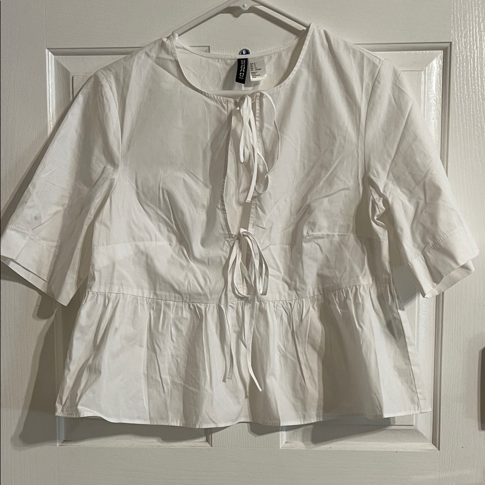 Divided H&M Tie-Front Peplum Blouse
